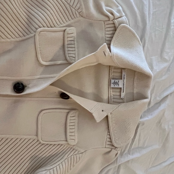 Very elegant,beautiful 100% wool. New, without tags. - Picture 4 of 9